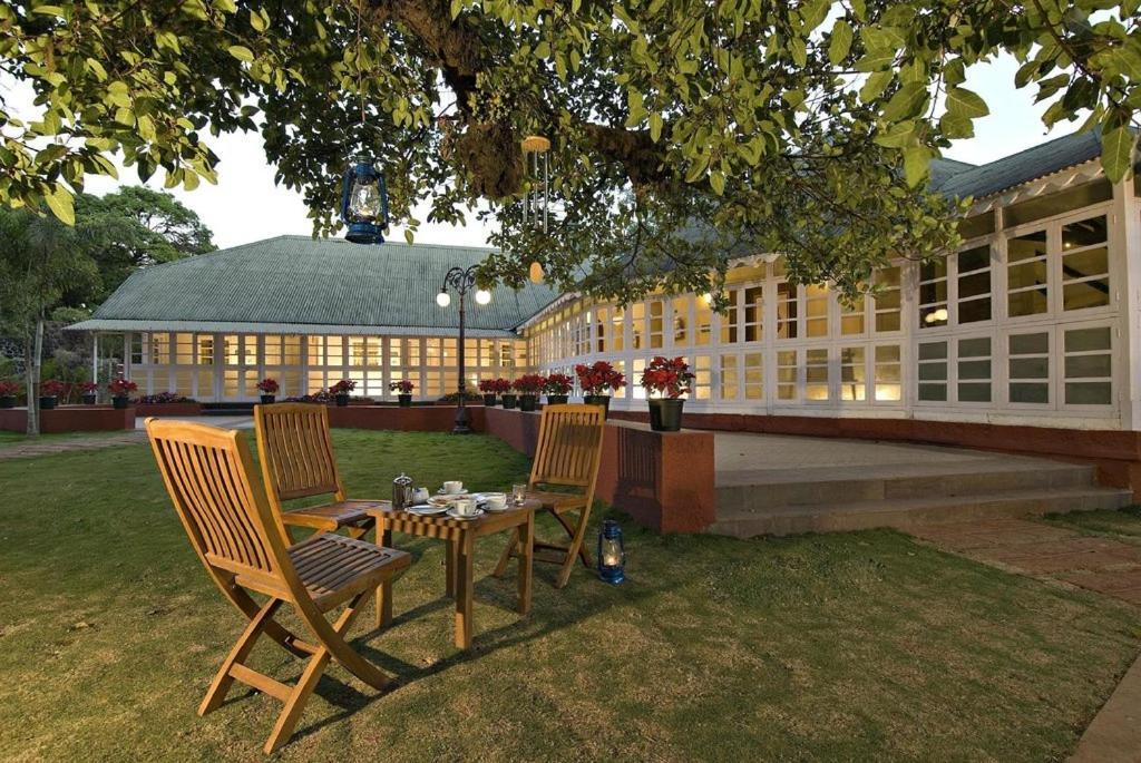 Citrus Chambers Mahabaleshwar Hotel Exterior photo