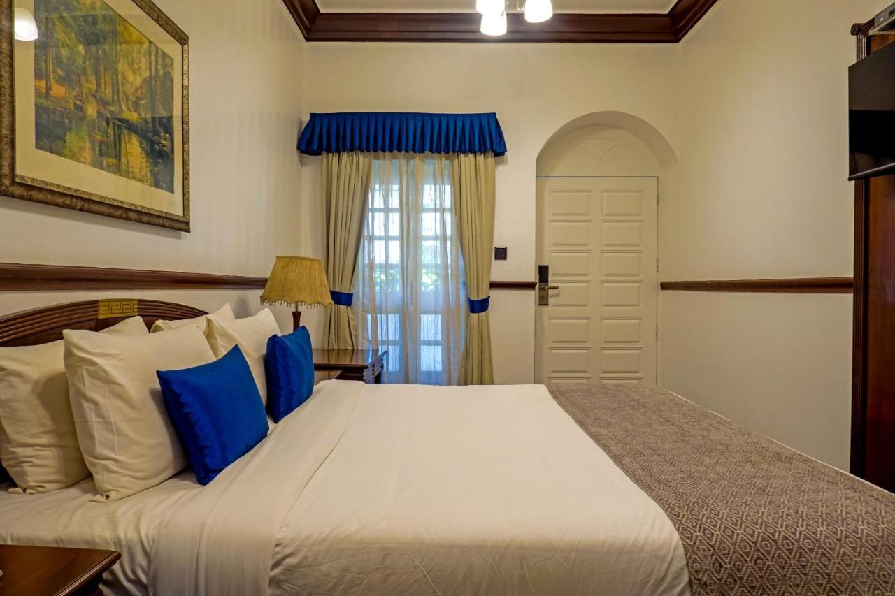 Citrus Chambers Mahabaleshwar Hotel Exterior photo