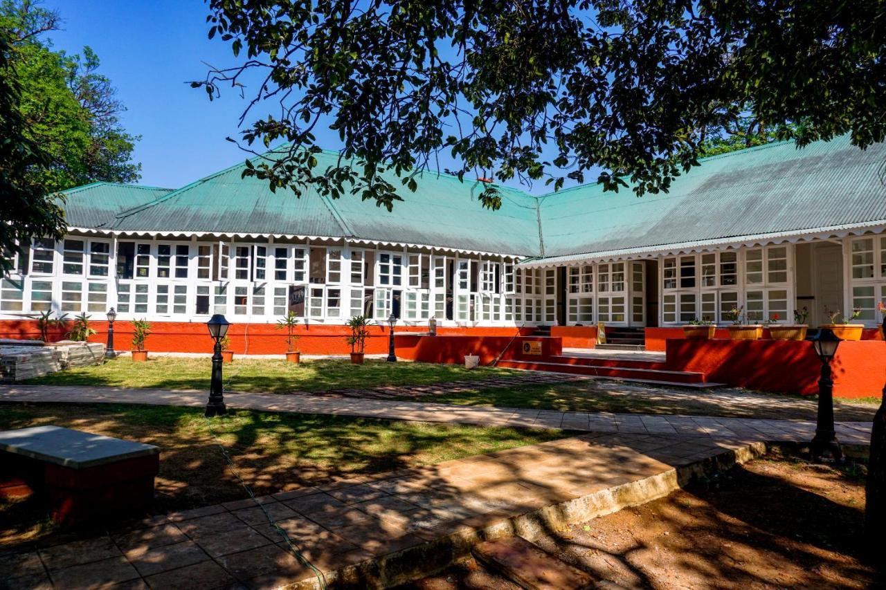 Citrus Chambers Mahabaleshwar Hotel Exterior photo